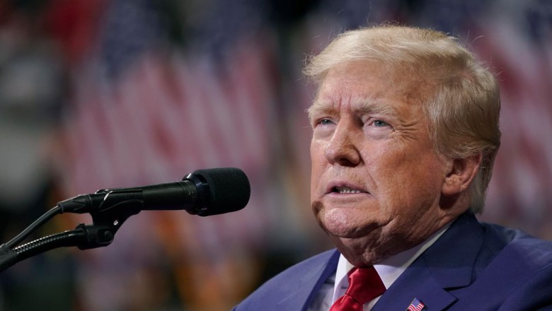 The Wall Street Journal: Feds believe Trump has still not returned all documents he took from White House