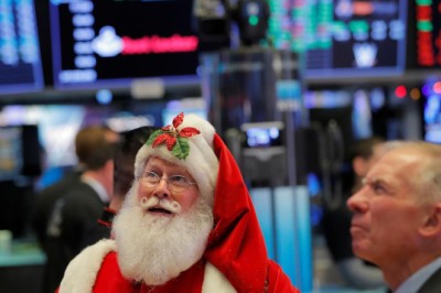 No Santa Claus rally in sight as stocks round out grim 2022: What to know this week - Yahoo Finance